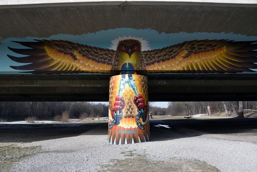 Munich: Street Art Bike Tour - Riding along the Isar: art you can spot without backtracking