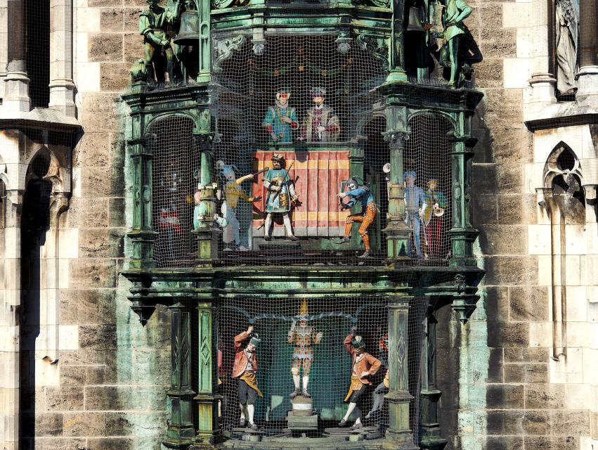 Munich: Walking Tour Old Town and Viktualienmarkt - Alter Hof and Burgstraße: the Wittelsbach era, made walkable