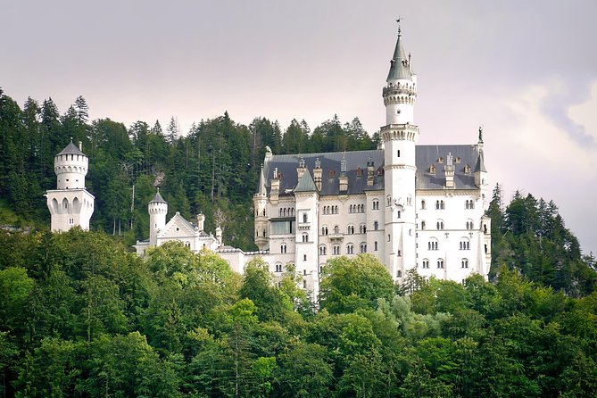 Neuschwanstein Castle and Linderhof Palace Day Trip from Munich - What I’d pack and plan for (based on how this day really works)