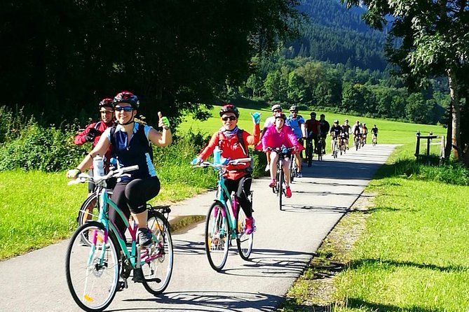 Neuschwanstein Castle by Bus Incl. Bike Ride or Hohenschwangau - If You Do Not Want to Bike: Your Alternative Path