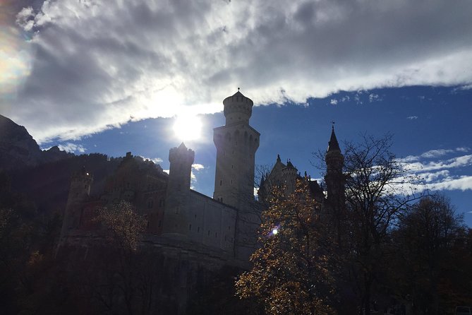 Neuschwanstein Castle Private Tour from Garmisch-Partenkirchen - The Guided Castle Visit: Ludwig II, Bavaria, and Romanesque Detail