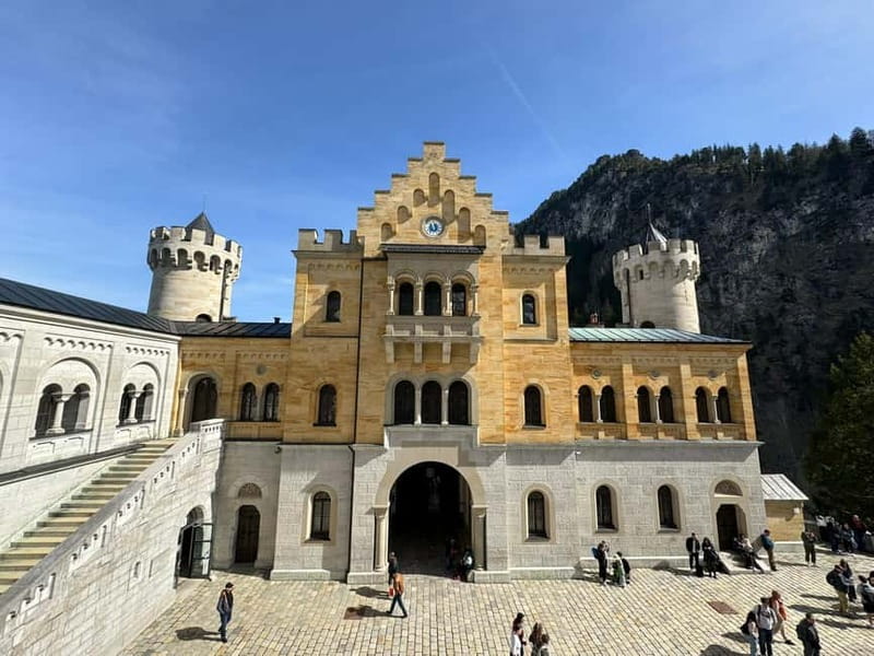 Neuschwanstein Castle Skip-the-Line Ticket with Audio Guide - How to Reach Neuschwanstein: shuttle bus, car, bike, and the “uphill part”