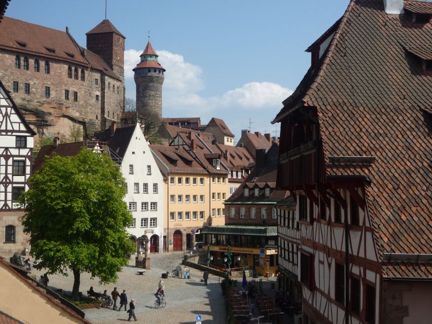 Nuremberg 2-Hour Old Town Highlights Walking Tour in English - Meeting at Hauptbahnhof, Then Getting Oriented Fast