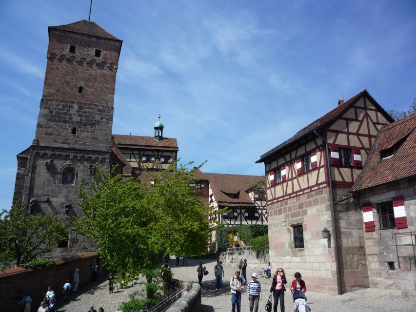 Nuremberg 2-Hour Old Town Highlights Walking Tour in English - St. Sebaldus, Albrecht-Dürer-Platz, and the Dürer House Visit