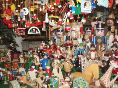 Old Town and Christmas Market 1.5-Hour Tour
