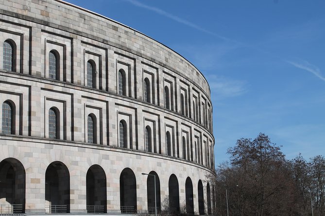 Nuremberg Third Reich Tour in Spanish - Stop 1: Frauenkirche and the 1349 pogrom in context