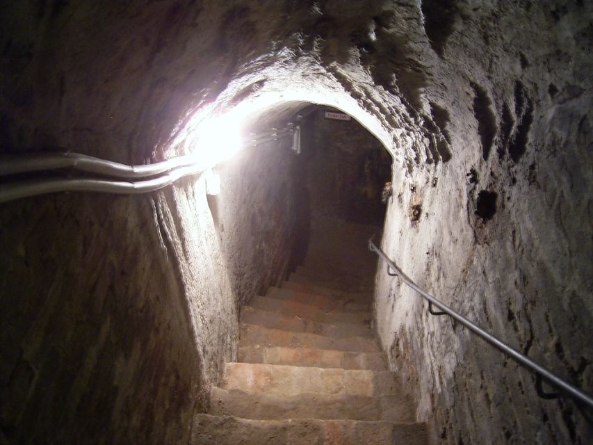 Nuremberg: Tunnels and Secret Passages in the City Wall Tour - Moat Works and Defensive Architecture That Makes Conquering Hard