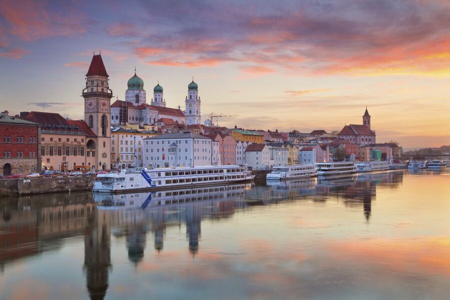 Passau: 1-Hour Guided City Walking Tour - St. Stephen’s Cathedral and the organ fact you will actually remember