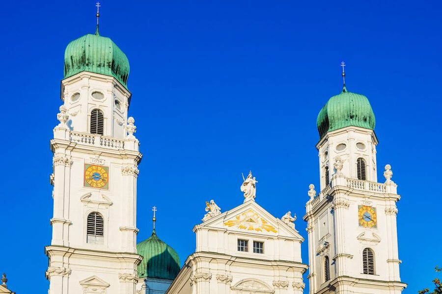 Passau: City Highlights Guided Walking Tour - The Inn River Banks and the Tight Lanes Before the Cathedral