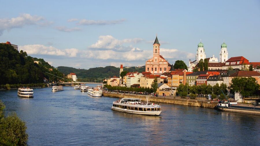 Passau: Floating City Highlights Tour on the Danube and Inn - Three Rivers, One View: Danube, Inn, and Ilz Confluence