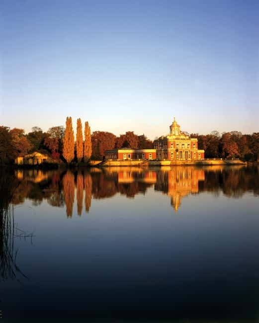 Potsdam: 5-Hour-Tour "Parks & Palaces" from Berlin by VW-Bus - Why Potsdam fits a 5-hour tour