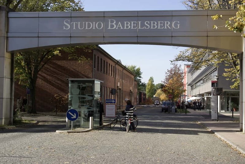 Potsdam-Babelsberg: 5-Hour-Tour "Film-History" by VW-Bus - From Brandenburg Gate to Babelsberg by Air-Conditioned VW Bus