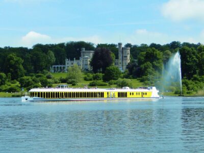 Potsdam by Boat: Island Cruise