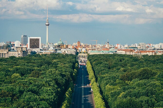 Private Berlin Top Historical Sites Tour with Black Van - Brandenburg Gate: A Photo Spot That Also Explains the Axis of Power