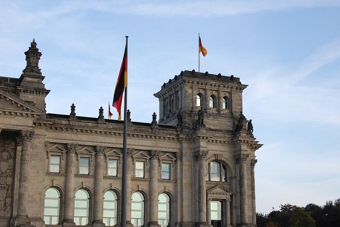 Private Berlin Top Historical Sites Tour with Black Van - Unter den Linden and Gendarmenmarkt: City-Center Beauty With Historical Logic