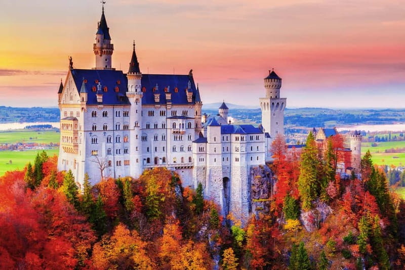 Private driver: Munich to Neuschwanstein Castle - Key highlights at a glance