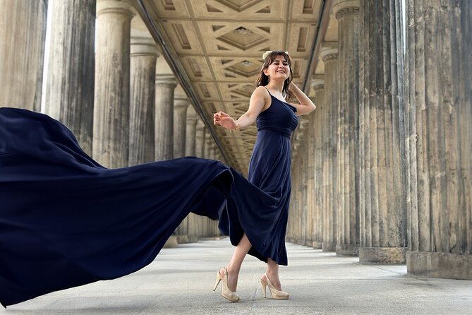 Private Personalized Photoshoot in Berlin - Walking, Posing, and Accessibility: Plan for Movement