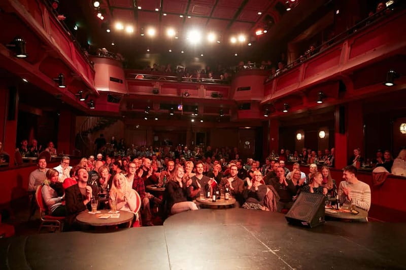 Quatsch Comedy Club Berlin: Die Live Show Entry Ticket - Entering the club: voucher exchange, timing, and seat reality
