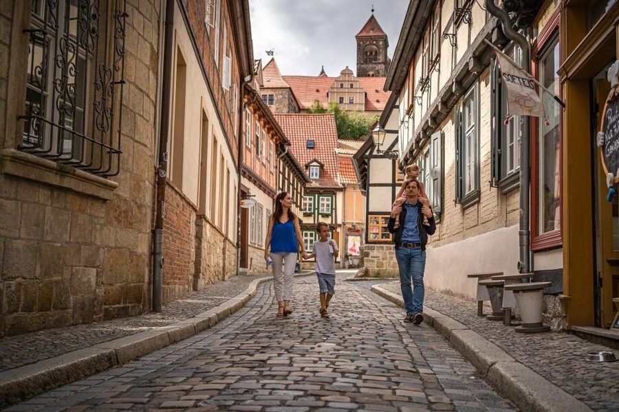 Quedlinburg: Guided City Highlights Walking Tour - How the guide turns history into a map you remember