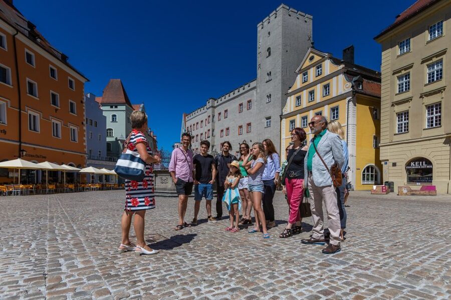 Regensburg: Guided City Walking Tour of the Old Town - Key highlights at a glance