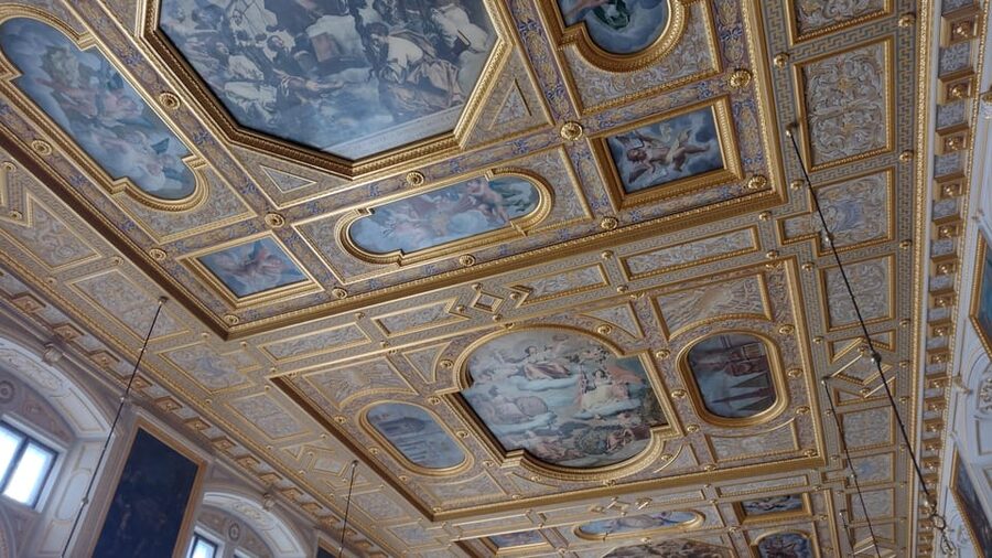 Residence of Munich private tour with skip the line ticket - The stories you will actually hear: Ludwig II, Napoleon, and love affairs