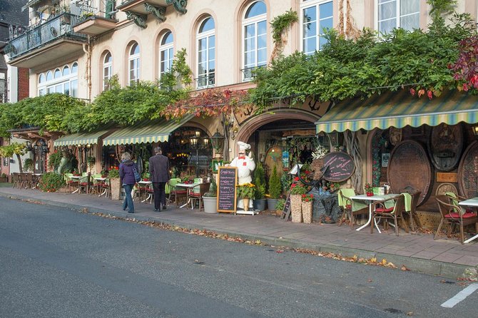 Rhine Valley Trip from Frankfurt including Rhine River Cruise - Guides make the difference, and you can feel it on the day