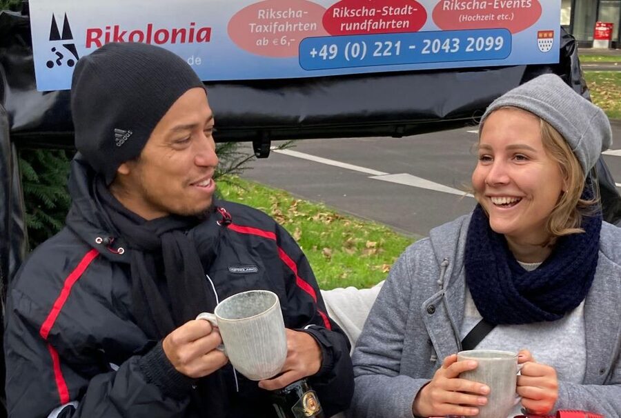 Rickshaw Glühwein Ride - What the guide actually brings: stories, culture, and language options