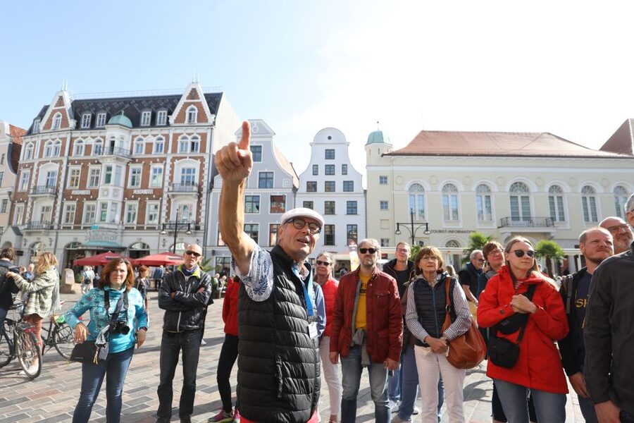 Rostock: Guided tour of the historic city center - Town Hall: The Civic Anchor of Rostock