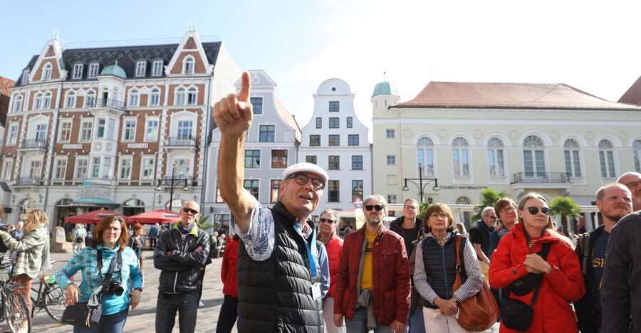 Rostock: Guided tour of the historic city center - The 90-Minute Walking Pace That Actually Works