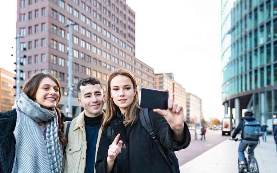 Scavenger Hunt through Berlin's Government District - Bellevue Palace, Victory Column, and the Tiergarten Reset Moment