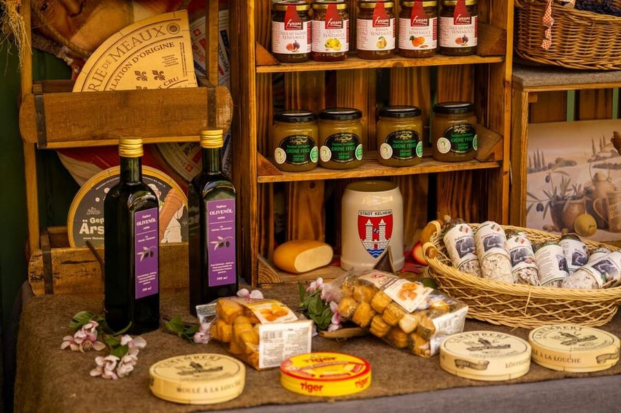 Short & sweet: Tasting the Viktualienmarkt - Logistics that actually matter on arrival day
