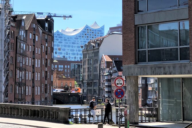 Sightseeing Tour - Free Tour - Historic Center-Hamburg On Foot - Getting Your Bearings at Rathausmarkt