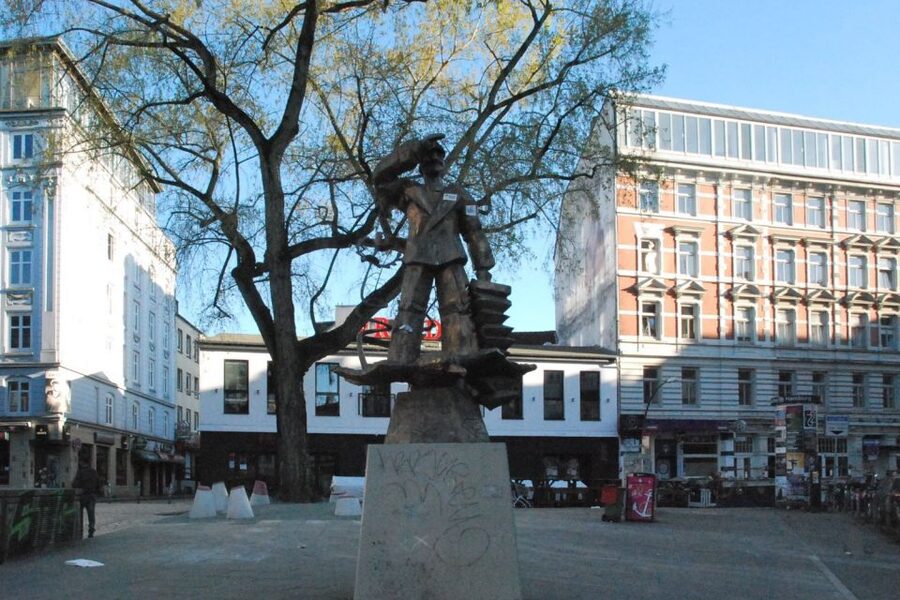 St. Pauli: Daytime Tour - Herbertstraße: the most talked-about corner, explained through history