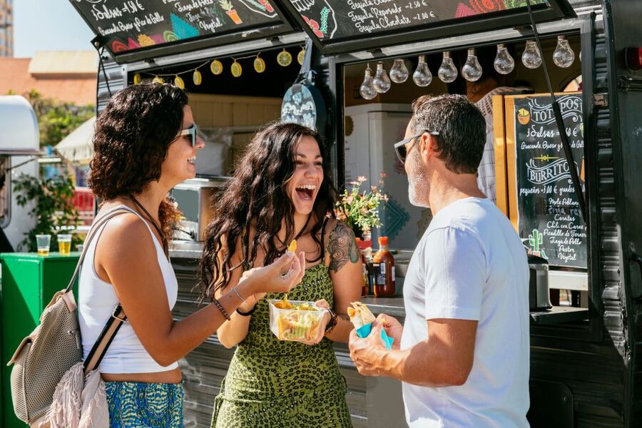 St. Pauli: Guided Food Tour with 5 Tastings - A Licensed Guide and the Stories Behind the Streets