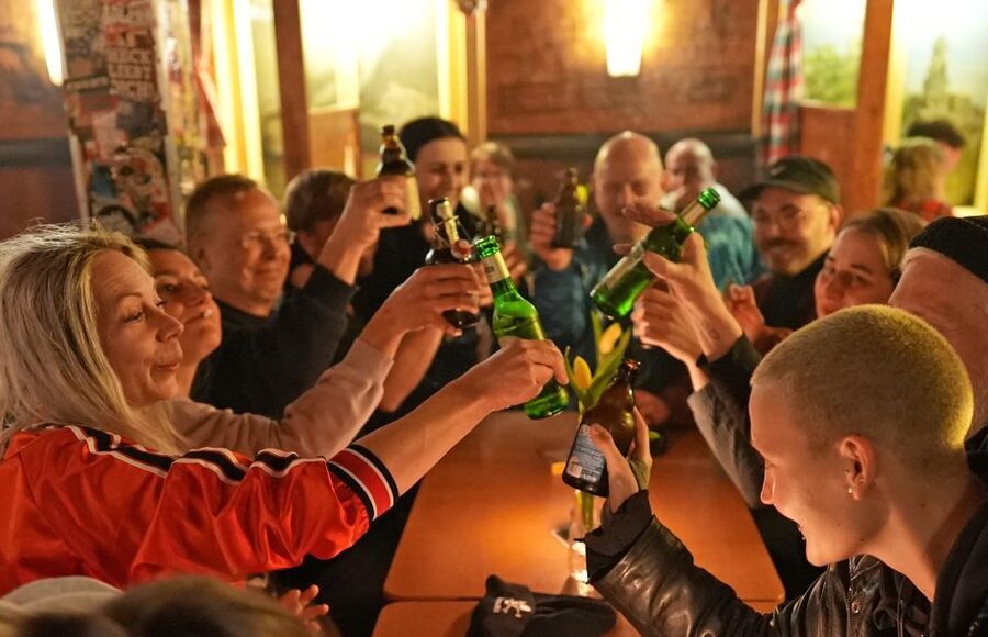 St. Pauli Kieztour - Reeperbahn mittendrin - The 400-Year Story You Actually Use on the Walk