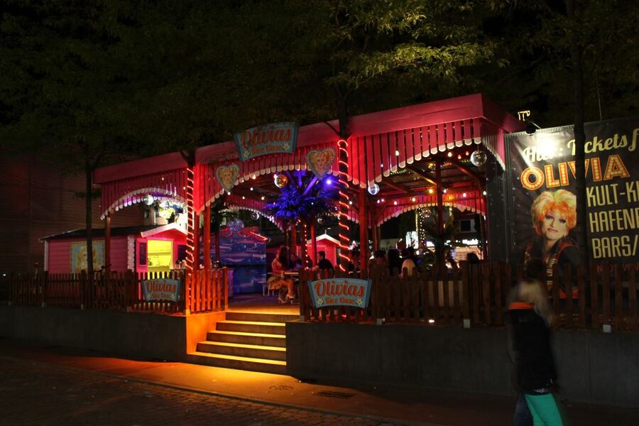 St. Pauli Nightlife Tour with Drag Queen in German - Booking Tips and Practical Night-Of Advice