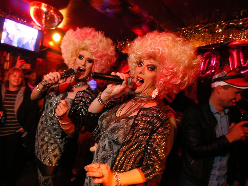 St. Pauli Tour: Drag-Attack with Barbie Stupid & Lee Jackson - How This Walk Turns Sights Into Meaning