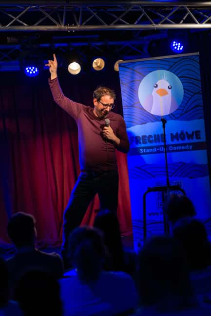 Stand-up comedy at Indra - Freche Möwe - Indra Musikclub: where Hamburg comedy turns friendly and real