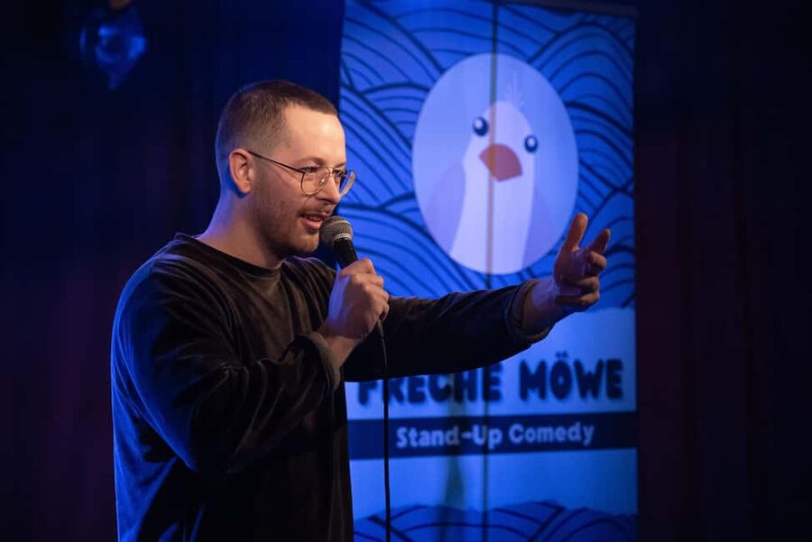 Stand-up comedy at Indra - Freche Möwe - The Freche Möwe show: eight comics, fresh material, and improv that pulls you in