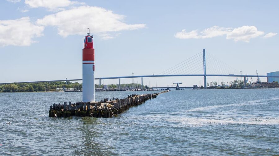 Stralsund: 1-Hour Harbor Cruise - Gorch Fock plus live Hanseatic League stories, told from the water