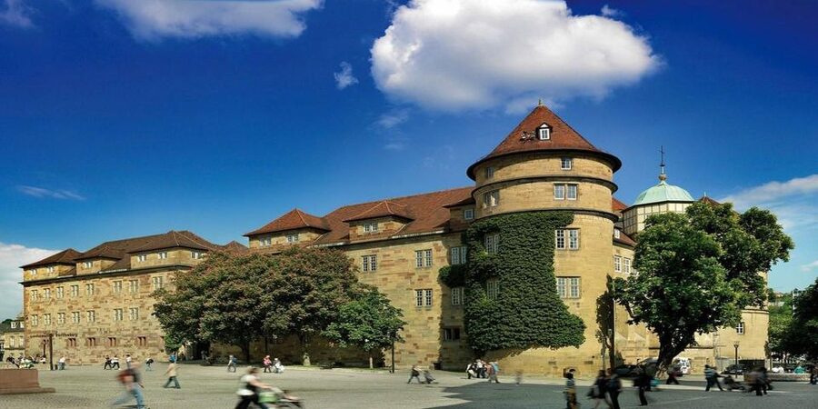 Stuttgart: City Highlights - Guided Walking Tour - New Palace exterior and the baroque storyline