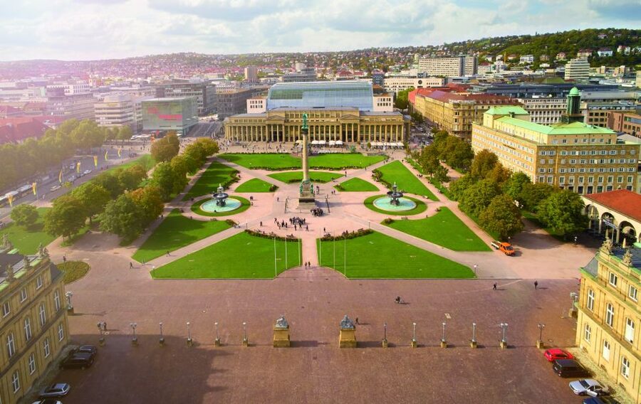 Stuttgart: Private Guided Circular City Walk - Eckensee Lake and the Landtag, where Stuttgart gets political