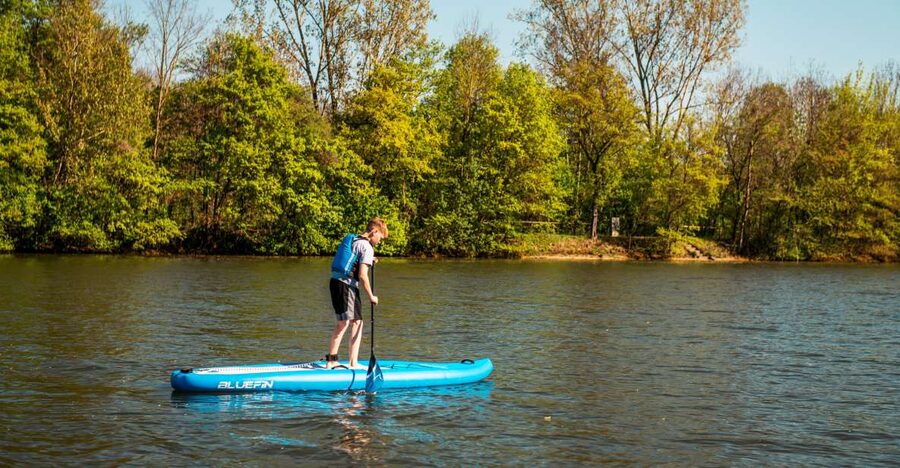 Stuttgart: Stand Up Paddling Rental - Paddling the Neckar from Riverhouse Stuttgart