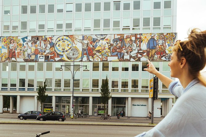 The Beauty of Berlin by Bike: Private Tour - More than postcards: Brandenburg Gate, Potsdamer Platz, and the rest of the route