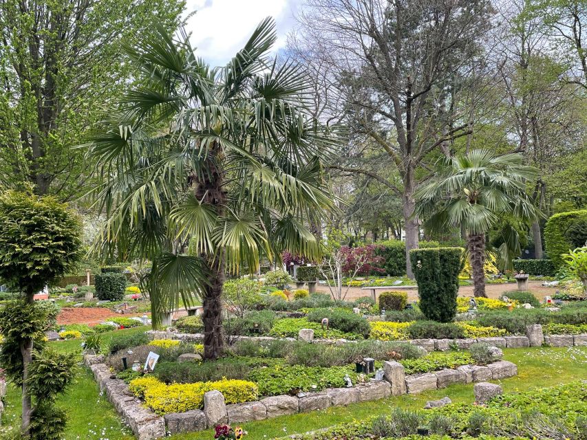 The rather unknown Melaten - Funeral gardens: where the cemetery becomes readable