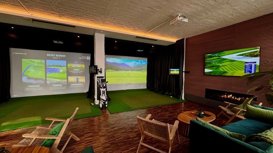 The Ultimate Berlin Golf Bar for Groups, Games & Good Times - Group Friendly Setup for Up to 40 Players