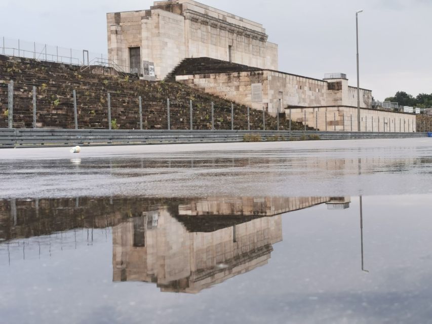 Tour en español al Campo Zeppelin - Zeppelinfeld: the walk that makes the whole layout click