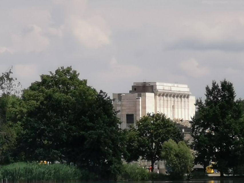 Tour en español al Campo Zeppelin - Luitpoldhain: where ceremony meets the Nazi power story