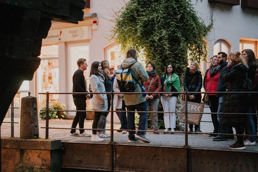 Ulm: Evening stroll through the old town - Leaning Butcher Tower and the City Wall Walk