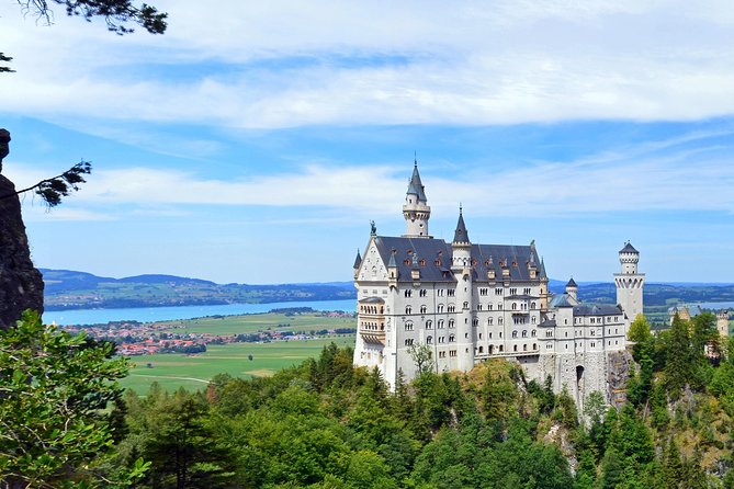 VIP Day Trip Neuschwanstein and Linderhof Castle from Munich - Schloss Linderhof: your calm, guided warm-up stop